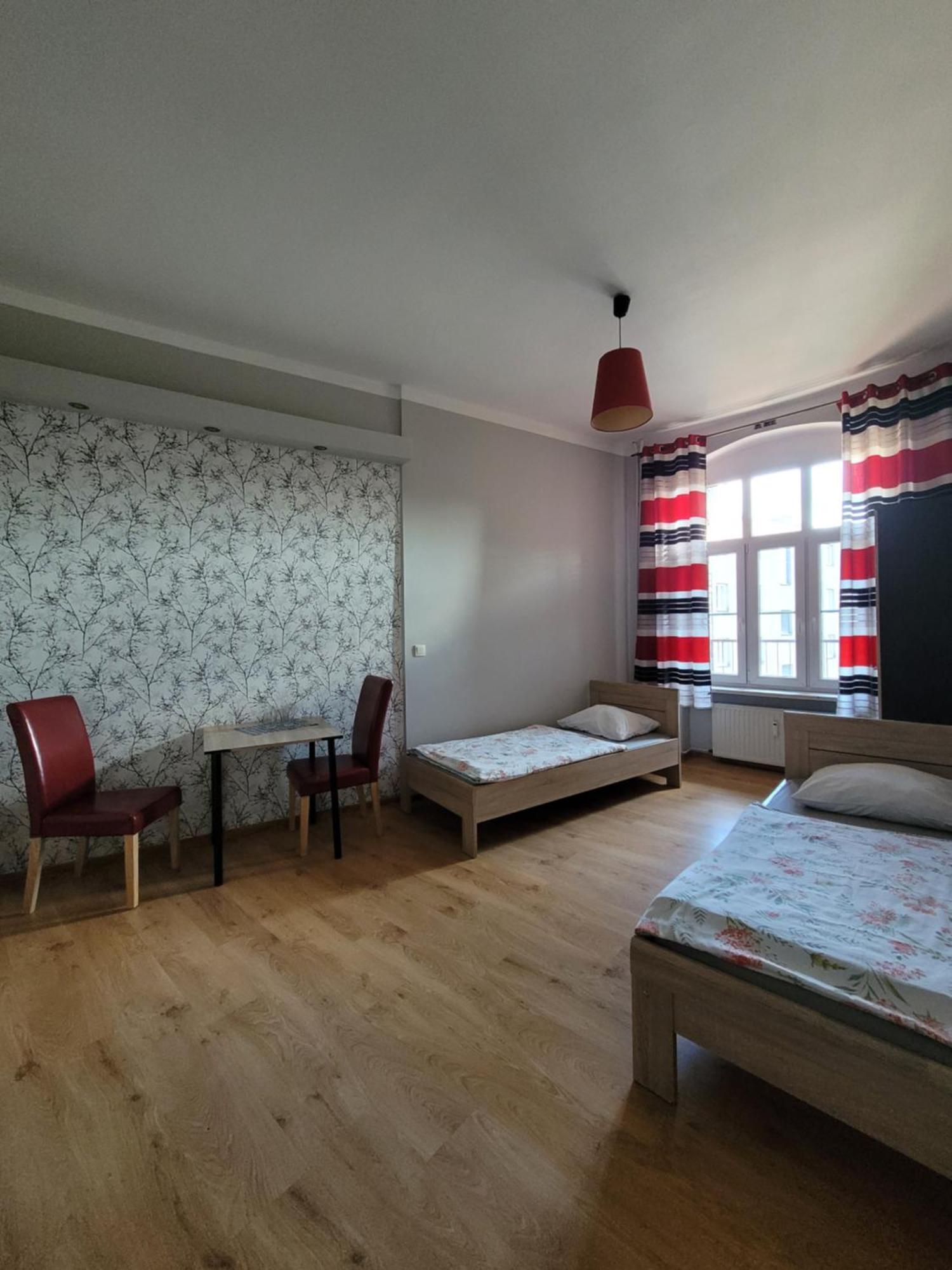 Pokoje Goscinne Nap Katovice Exteriér fotografie